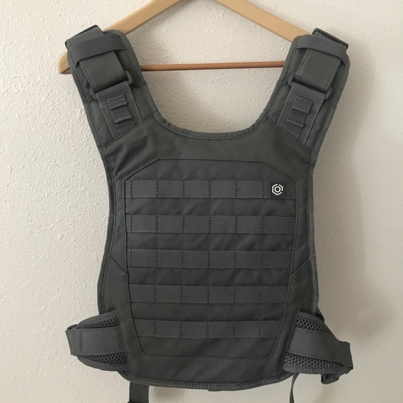 Mission critical baby carrier - Picture 3 of 4